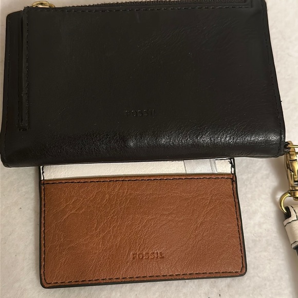Dooney & Bourke, Fossil and Liebeskind wallet and wristlets lot - Picture 4 of 16